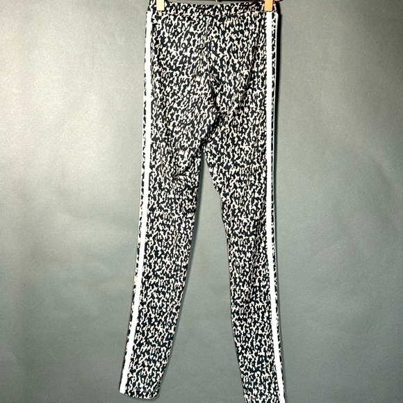 Adidas women’s tights. Black/tan camo. Size XXS. - Picture 3 of 8